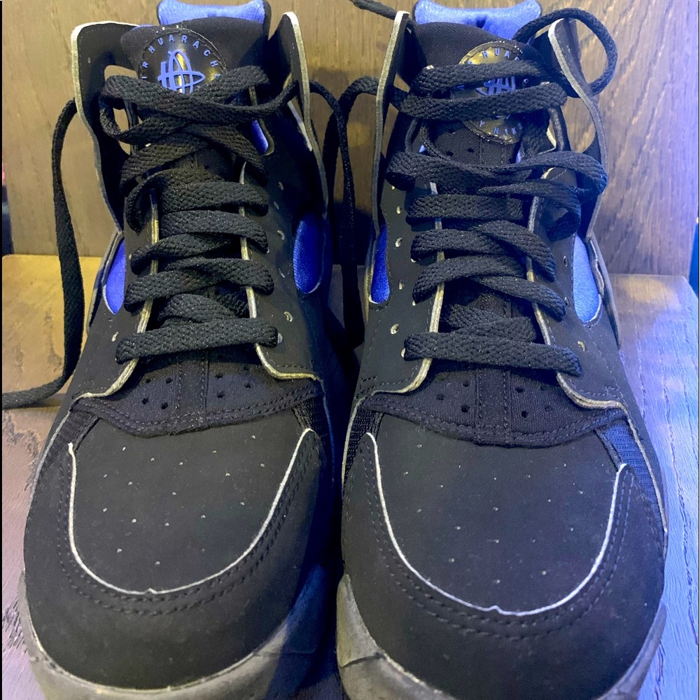 Air Flight ✈️ Huarache Black/Sagan Blue 💙